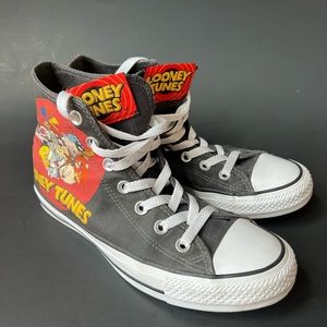 Converse Chuck Taylor All Stars Looney Tunes High Top Shoes - Size 5 men 7 Women